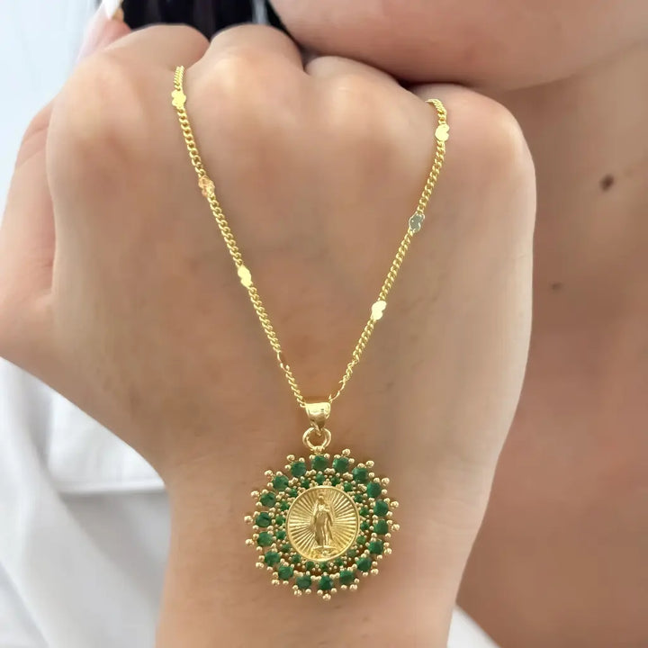 Cadena De Dama De Tejido Cubana Con Corazones Con Dije De Guadalupe De Con Cristales Verdes