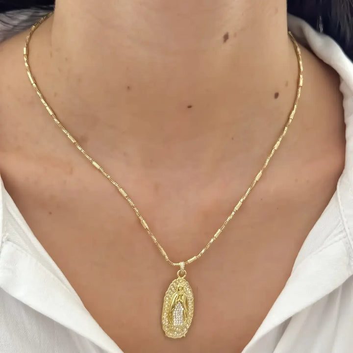 Cadena De Dama De Tejido Serpiente Rustica De 50cm-2mm De Grosor Con Dije De Guadalupe Cristal